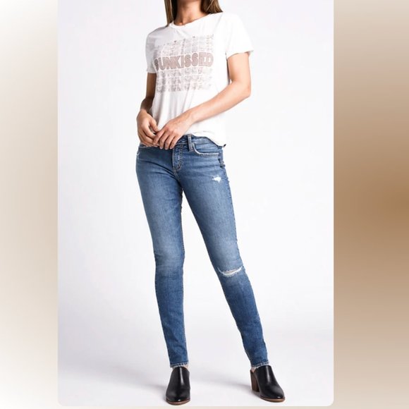 *Silver Jeans Co. Avery Slim Leg Indigo - Picture 1 of 6